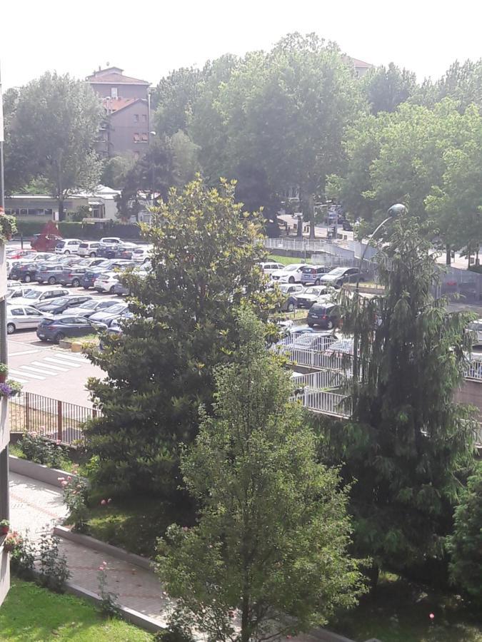 Grazioso Bilocale A 100 Mt Dalla Metropolitana Sesto San Giovanni Buitenkant foto