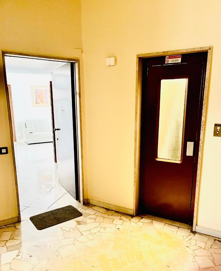 Grazioso Bilocale A 100 Mt Dalla Metropolitana Sesto San Giovanni Buitenkant foto
